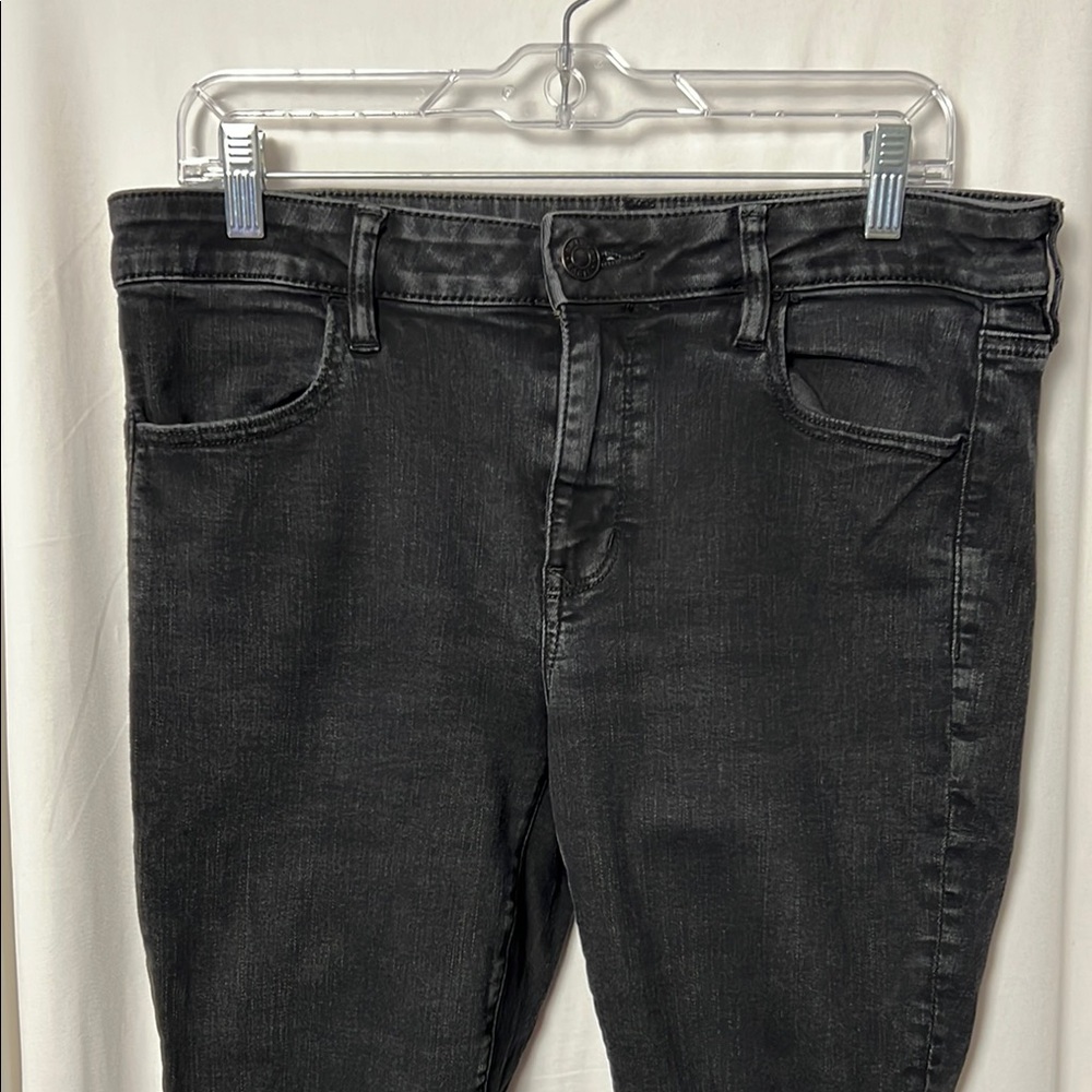 American Eagle Outfitters Black Distressed Skinny Jeans Size 12 Short - Picture 2 of 7